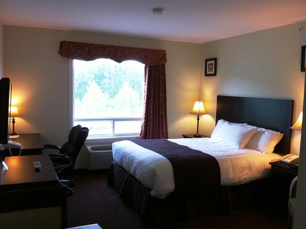 Days Inn By Wyndham Chetwynd Kamer foto